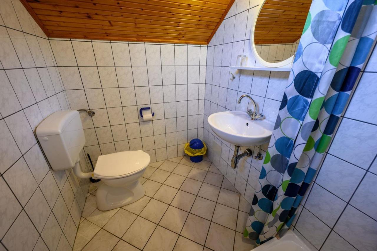 Guesthouse Mirko Hodak Selište Drežničko Exterior foto