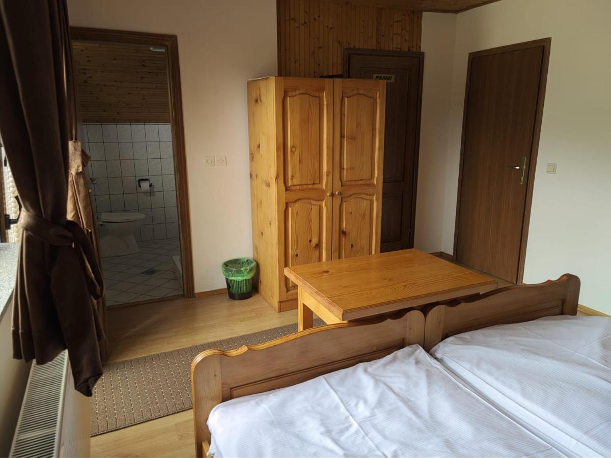 Guesthouse Mirko Hodak Selište Drežničko Exterior foto